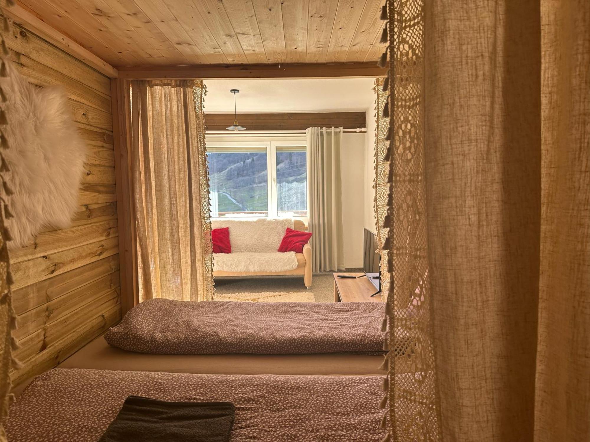 Appartement 1,5 Piece لوكباد المظهر الخارجي الصورة